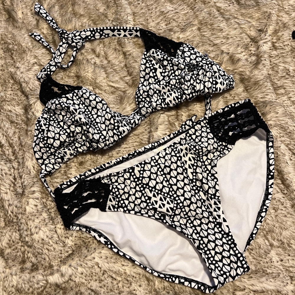 Black and white bikini